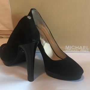 Michael Kors Adena Pump Black Suede.